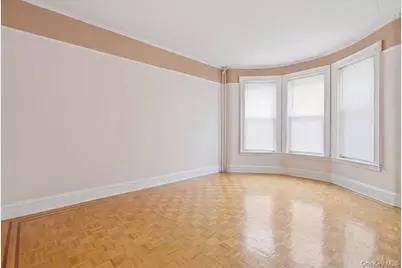 6063 Catalpa Avenue, Ridgewood, NY 11385 - Photo 8