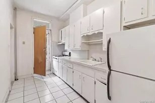 60-63 Catalpa Ave, Ridgewood, NY 11385 - Photo 6