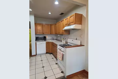 14208 56th Road, Flushing, NY 11355 - Photo 4