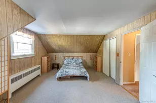 10 Wallace Dr, Plainview, NY 11803 - Photo 18