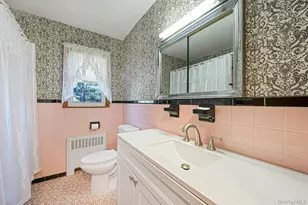 95 Horton Dr, Huntington Station, NY 11746 - Photo 12