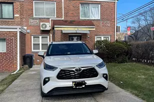 76-79 172nd St, Fresh Meadows, NY 11366 - Photo 1