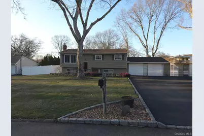171 Shelter Road, Ronkonkoma, NY 11779 - Photo 2