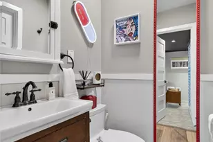 3 Beacon Hill Rd, Port Washington, NY 11050 - Photo 18