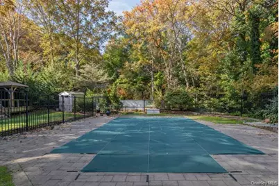 99 Shirley Court, Smithtown, NY 11787 - Photo 34