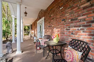 99 Shirley Ct, Smithtown, NY 11787 - Photo 2