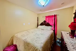 102-03 Rau Ct, Howard Beach, NY 11414 - Photo 4