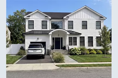 134 Colony Lane, Syosset, NY 11791 - Photo 1