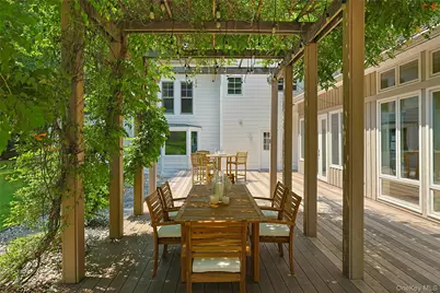 360 Crow Hill Road, Mount Kisco, NY 10549 - Photo 14