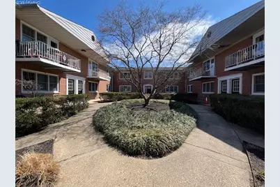 100 Manhasset Avenue #B2, Port Washington, NY 11050 - Photo 1