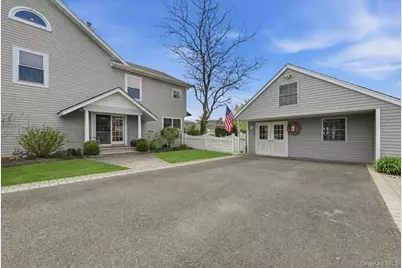 114 Araca Road, Babylon, NY 11702 - Photo 4