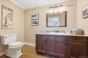 114 Araca Rd, Babylon, NY 11702 - Photo 20