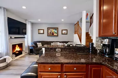 16 Webster Court, Monroe, NY 10950 - Photo 6