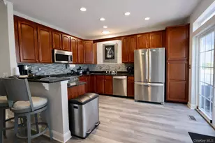 16 Webster Ct, Monroe, NY 10950 - Photo 4