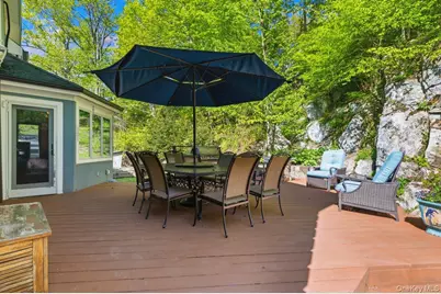 493 Chappaqua Road, Briarcliff Manor, NY 10510 - Photo 10
