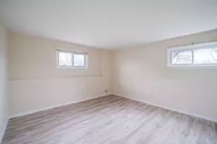 70 Boulevard Ave, West Islip, NY 11795 - Photo 30