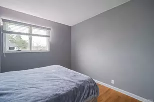 70 Boulevard Ave, West Islip, NY 11795 - Photo 20