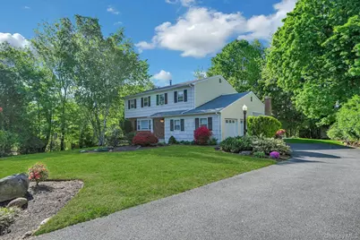 5 Catawba Drive, West Nyack, NY 10994 - Photo 2
