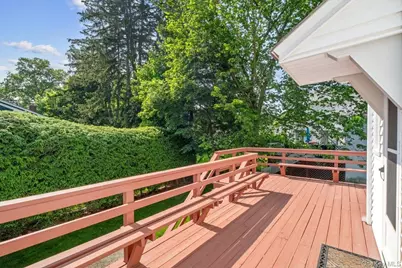 147 Norman Road, New Rochelle, NY 10804 - Photo 16