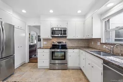 147 Norman Road, New Rochelle, NY 10804 - Photo 8