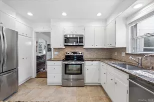 147 Norman Rd, New Rochelle, NY 10804 - Photo 8