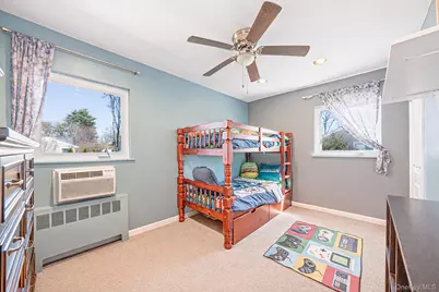 7 Gedney Avenue, Smithtown, NY 11787 - Photo 14