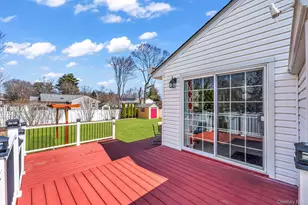 7 Gedney Ave, Smithtown, NY 11787 - Photo 26