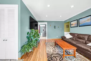 7 Gedney Ave, Smithtown, NY 11787 - Photo 6