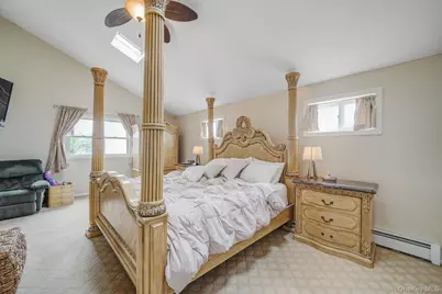 99 Rustic Avenue, Medford, NY 11763 - Photo 16