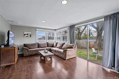 310 Candee Avenue, Sayville, NY 11782 - Photo 18