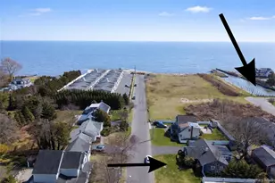 310 Candee Ave, Sayville, NY 11782 - Photo 4