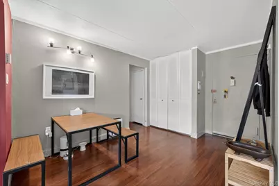 100 Clinton Avenue #3K, Mineola, NY 11501 - Photo 6