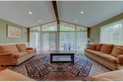 20 Cherry Lane, Syosset, NY 11791 - Photo 4