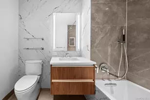 136-18 Maple Ave, Flushing, NY 11355 - Photo 20