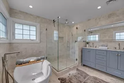 10 Thompson Drive, East Rockaway, NY 11518 - Photo 14