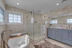10 Thompson Dr, East Rockaway, NY 11518 - Photo 14