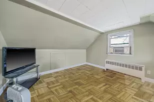 2492 6th Ave, East Meadow, NY 11554 - Photo 24