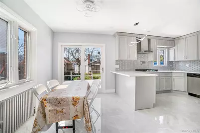 81-28 252nd Street, Bellerose, NY 11426 - Photo 4