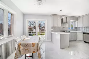 81-28 252nd St, Bellerose, NY 11426 - Photo 4