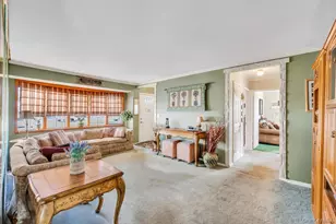 26 Terry St, Hicksville, NY 11801 - Photo 2