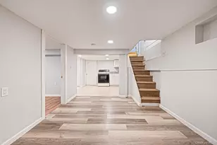 200 Princeton St, Hempstead, NY 11550 - Photo 32