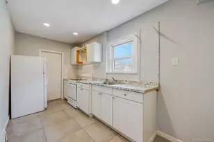 200 Princeton St, Hempstead, NY 11550 - Photo 18