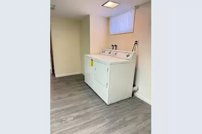 660 S 10th Street, New Hyde Park, NY 11040 - Photo 28