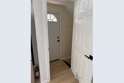 660 S 10th Street, New Hyde Park, NY 11040 - Photo 20