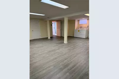 660 S 10th Street, New Hyde Park, NY 11040 - Photo 30