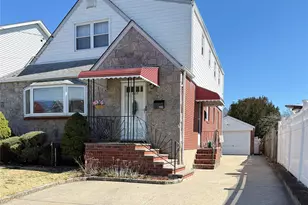 660 S 10th St, New Hyde Park, NY 11040 - Photo 1