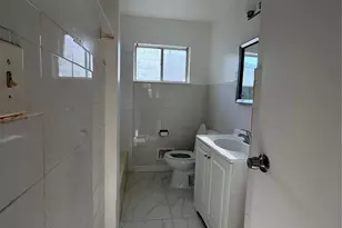 153-16 110th Rd, Jamaica, NY 11433 - Photo 12