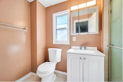 78 Claridge Avenue, Elmont, NY 11003 - Photo 20