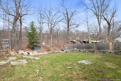 45 Laurel Road, Lake Peekskill, NY 10537 - Photo 24