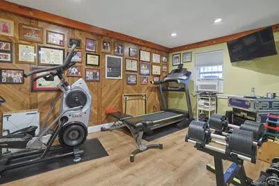 1988 B Powell Avenue, Bronx, NY 10472 - Photo 22